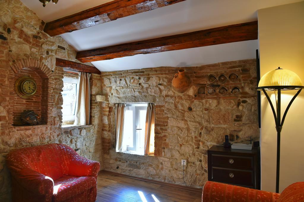 Antique Apartment Arsenale Rovinj Luaran gambar
